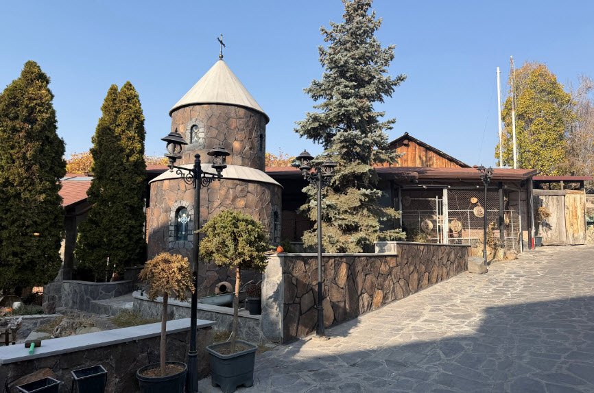 7 Qar Restaurant, Armenia